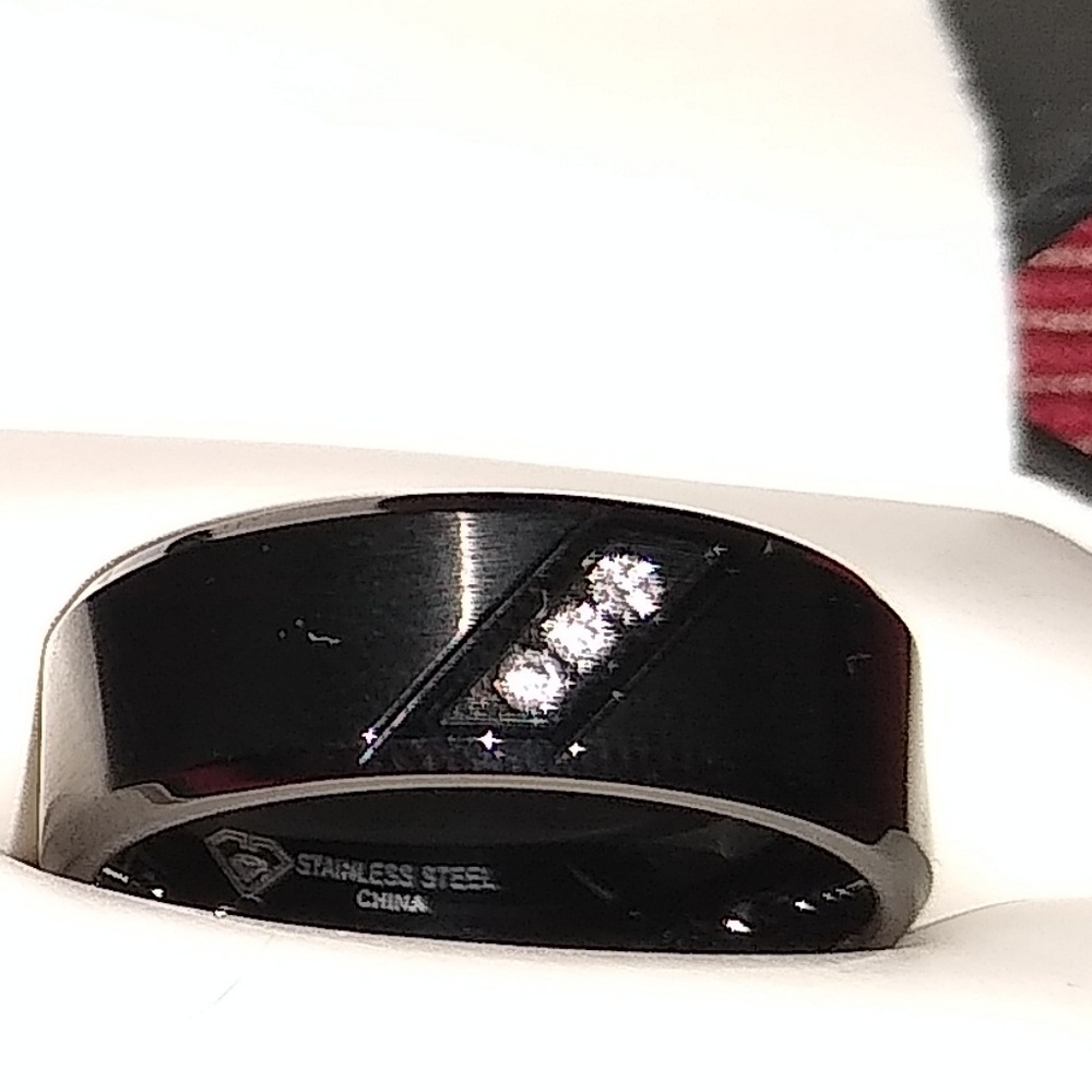 💎Men's Black Stainless Diamond Ring (with receipt)